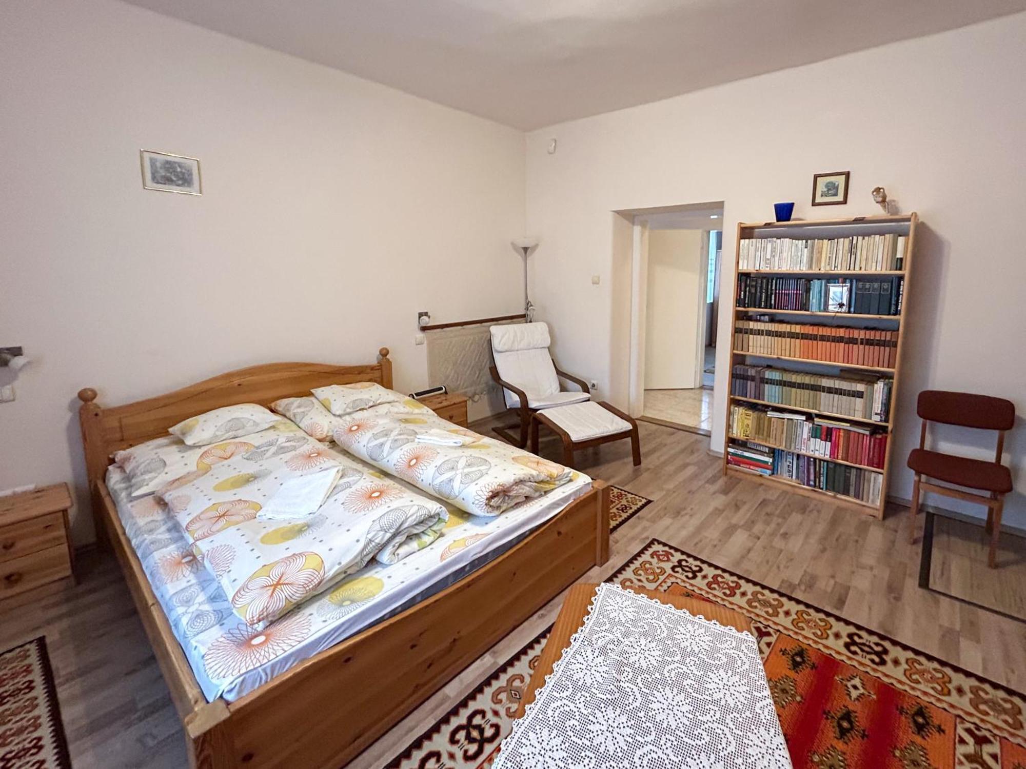 Oeroemvoelgy Vendeghaz Hotel Bozsva Bagian luar foto